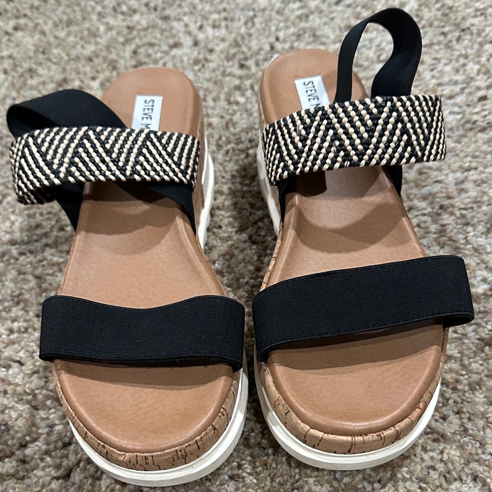 Steve Madden Black and Tan Strappy Sandals